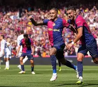 db电竞官网官网-阿斯顿维拉训练开放日，今晨远射贴柱引欢呼，全明星赛在即，高层口径保持一致