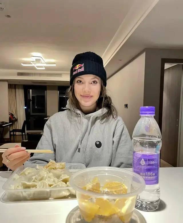 荷兰裁判林豪特执法摩纳哥vs巴萨